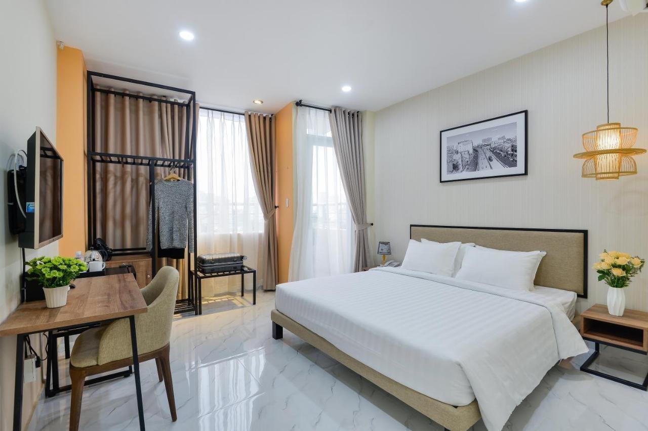 Khách sạn The Akoya Ben Thanh 3*