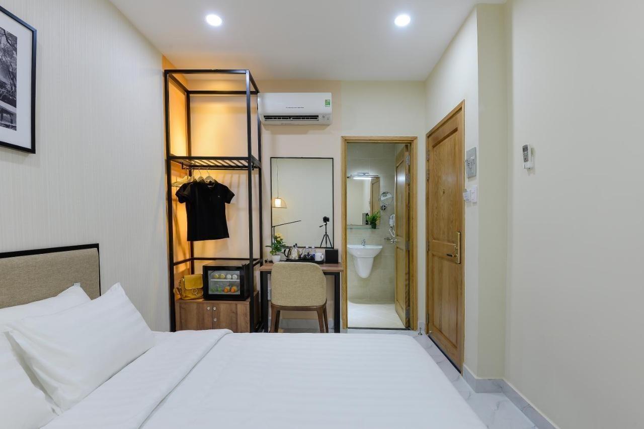 Khách sạn The Akoya Ben Thanh 3*